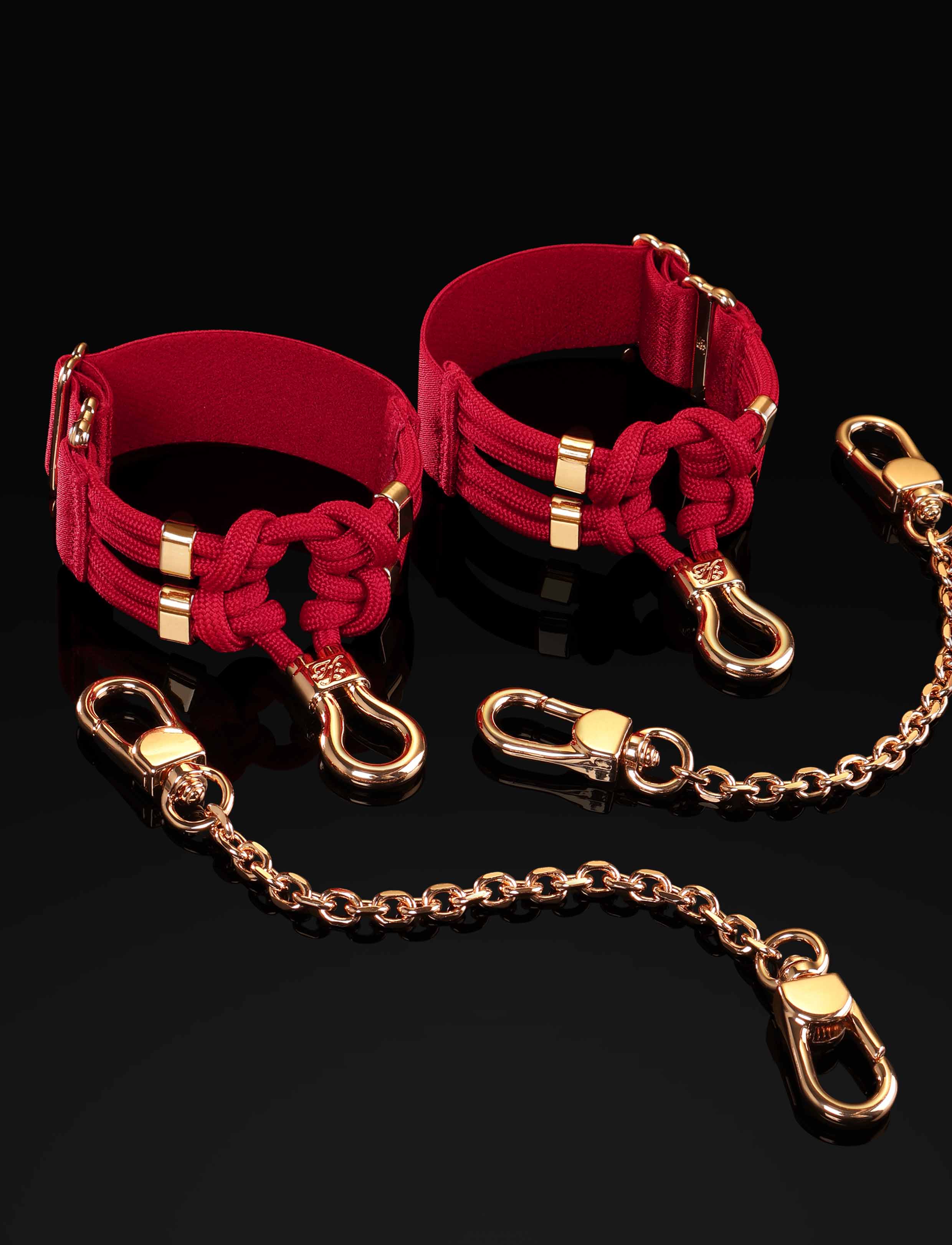 Charlize Choker and Cuffs